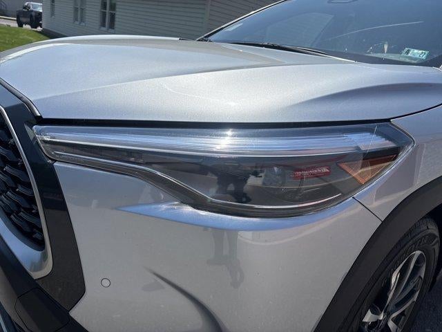 2025 Toyota Corolla Cross XLE 4WD (Natl)