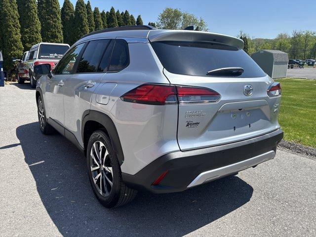 2025 Toyota Corolla Cross XLE 4WD (Natl)