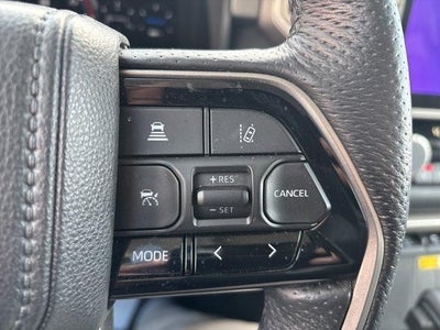 2023 Toyota Sequoia Limited 4WD (SE)