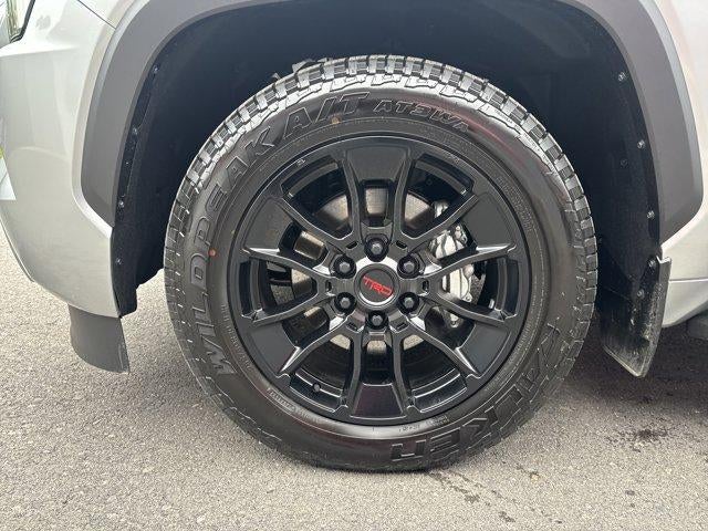 2025 Toyota Sequoia Limited 4WD (SE)