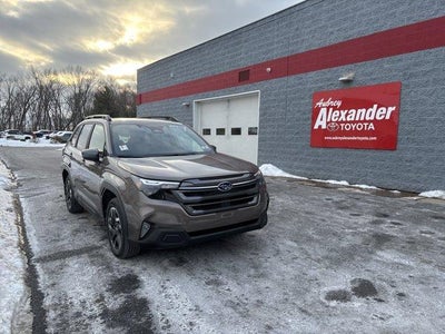 2025 Subaru Forester Premium Hybrid AWD