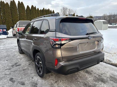 2025 Subaru Forester Premium Hybrid AWD