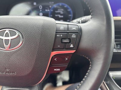 2024 Toyota Crown Limited AWD (Natl)
