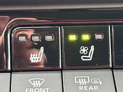2024 Toyota Crown Limited AWD (Natl)