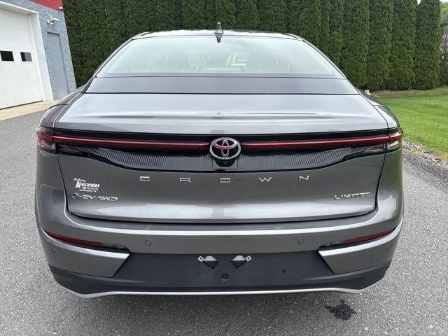 2024 Toyota Crown Limited AWD (Natl)
