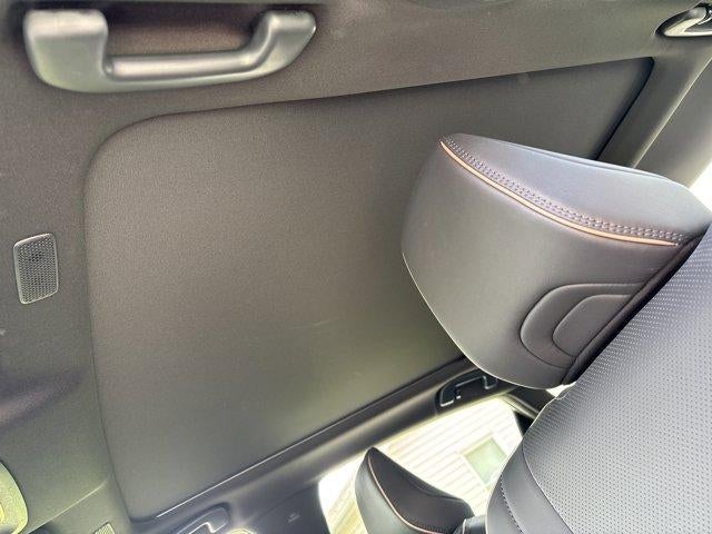 2023 Toyota Crown Limited AWD (Natl)