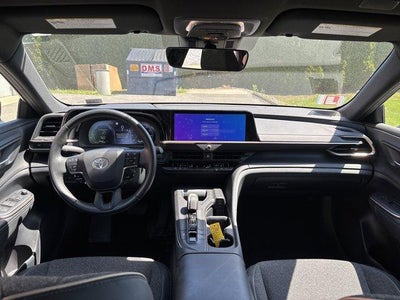 2023 Toyota Crown XLE AWD (Natl)