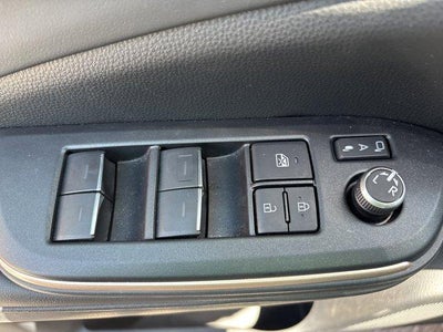 2023 Toyota Crown XLE AWD (Natl)