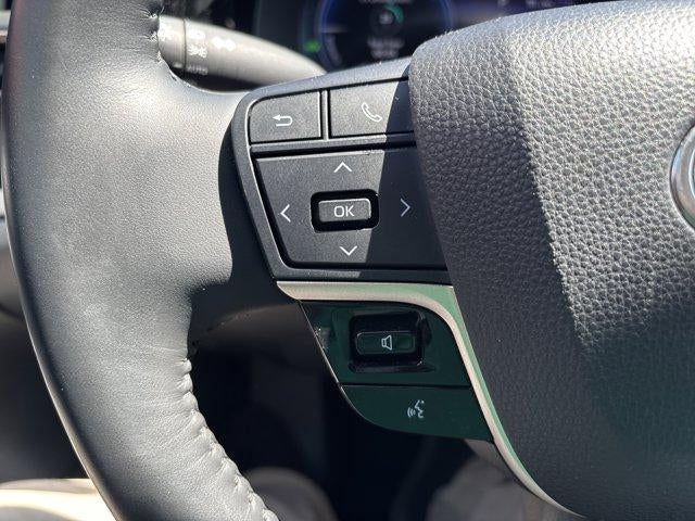 2023 Toyota Crown XLE AWD (Natl)