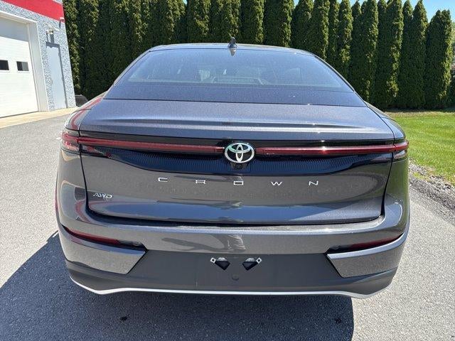 2023 Toyota Crown XLE AWD (Natl)