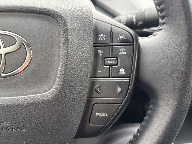 2024 Toyota Prius LE (Natl)