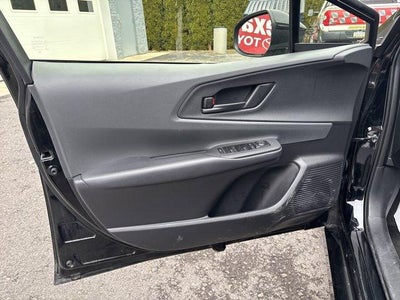 2024 Toyota Prius LE (Natl)