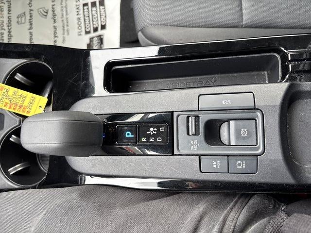 2024 Toyota Prius LE (Natl)