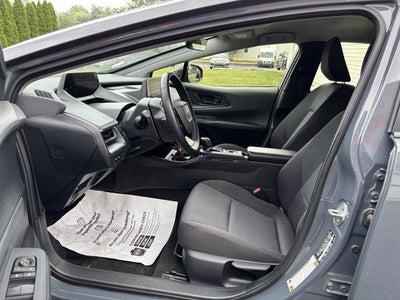 2024 Toyota Prius LE (Natl)