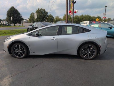 2024 Toyota Prius XLE AWD (Natl)