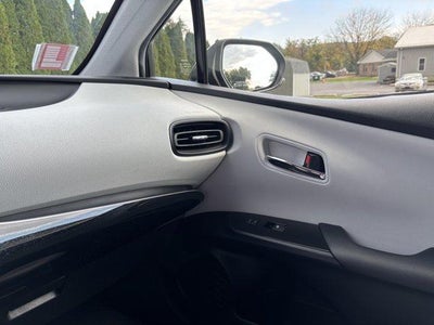 2016 Toyota Prius 5dr HB Two (SE)