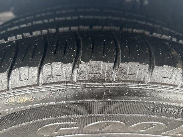 2022 Toyota Prius LE AWD-e (Natl)