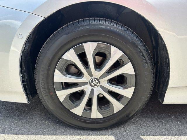 2019 Toyota Prius XLE AWD-e (Natl)