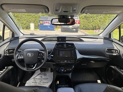 2019 Toyota Prius XLE AWD-e (Natl)