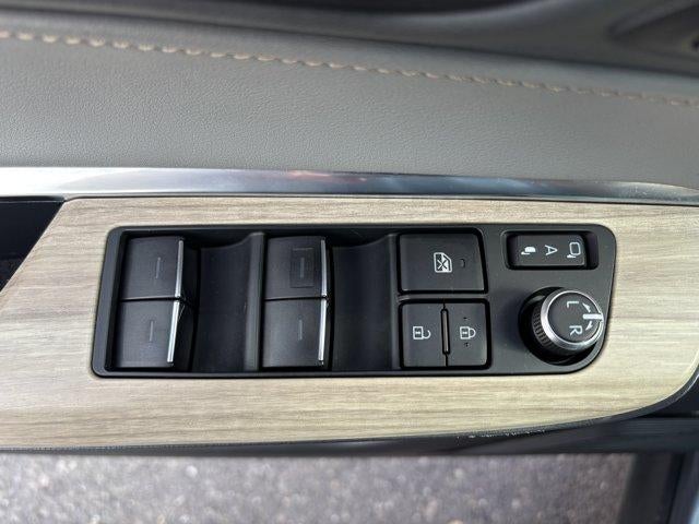 2022 Toyota Venza Limited AWD (GS)