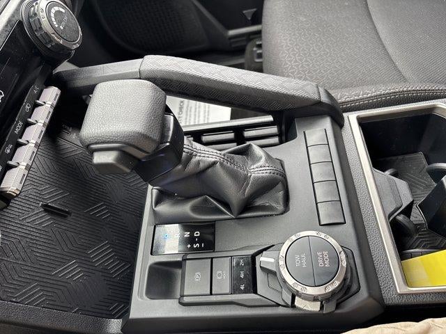 2025 Toyota 4Runner SR5 4WD (GS)