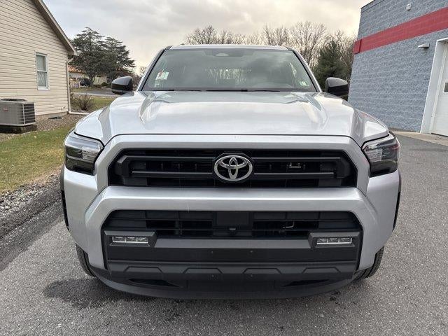 2025 Toyota 4Runner SR5 4WD (GS)