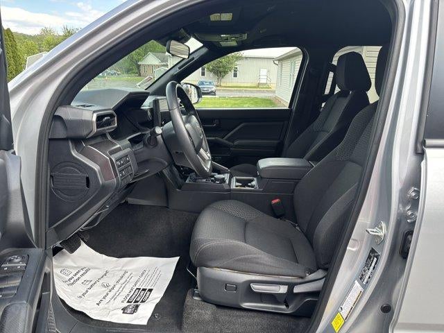 2025 Toyota 4Runner SR5 4WD (GS)