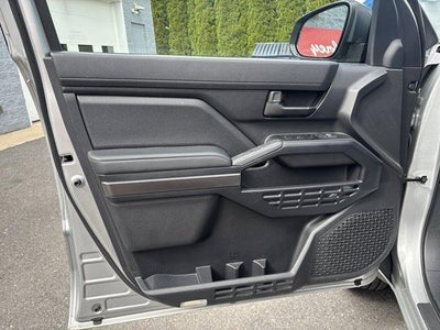 2025 Toyota 4Runner SR5 4WD (GS)