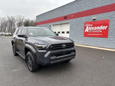 2025 Toyota 4Runner SR5 4WD (GS)