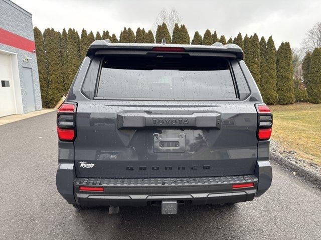 2025 Toyota 4Runner SR5 4WD (GS)