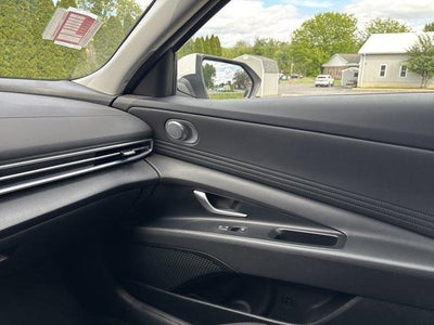 2025 Hyundai ELANTRA SEL Convenience IVT