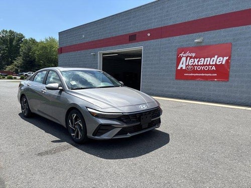 2025 Hyundai ELANTRA SEL Convenience IVT