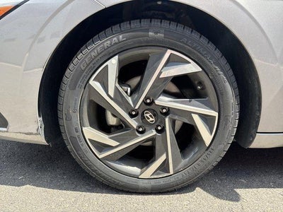 2025 Hyundai ELANTRA SEL Convenience IVT