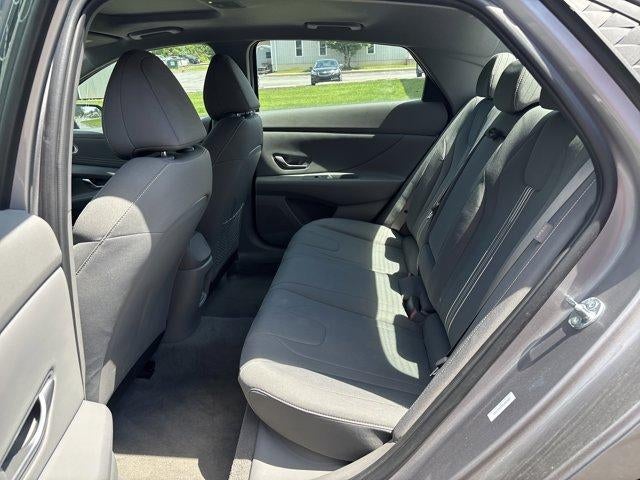2025 Hyundai ELANTRA SEL Convenience IVT