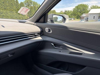 2025 Hyundai ELANTRA SEL Convenience IVT