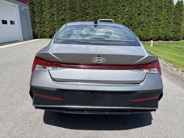 2025 Hyundai ELANTRA SEL Convenience IVT
