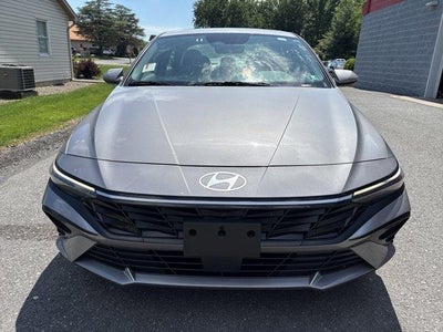 2025 Hyundai ELANTRA SEL Convenience IVT