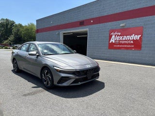 2025 Hyundai ELANTRA SEL Convenience IVT