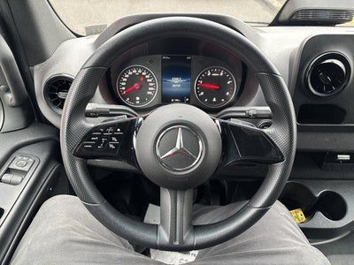2025 Mercedes-Benz Sprinter Cargo Van 2500 Standard Roof I4 Diesel 144" RWD