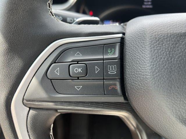 2025 Jeep Grand Cherokee Laredo X 4x4