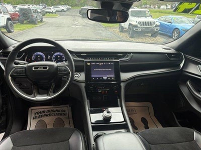2024 Jeep Grand Cherokee L Altitude 4x4
