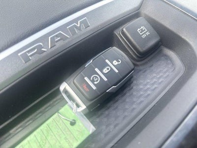 2022 RAM 1500 Big Horn 4x4 Quad Cab 6'4" Box
