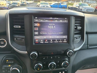 2021 RAM 1500 Big Horn 4x4 Crew Cab 5'7" Box