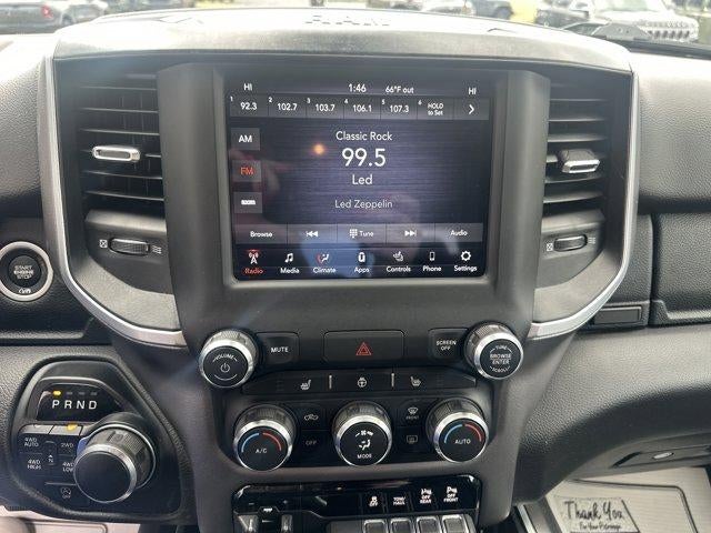 2020 RAM 1500 Big Horn 4x4 Crew Cab 5'7" Box