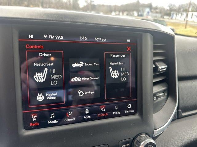 2020 RAM 1500 Big Horn 4x4 Crew Cab 5'7" Box