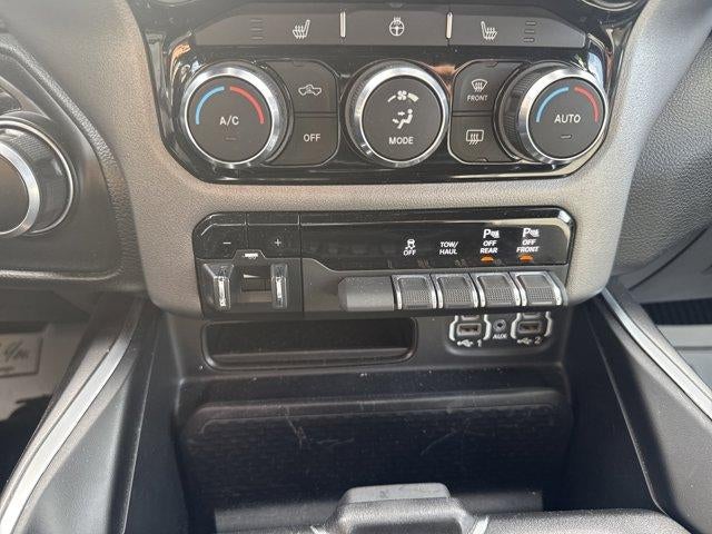 2022 RAM 1500 Big Horn 4x4 Crew Cab 5'7" Box