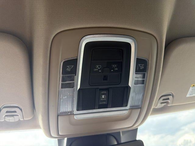 2021 RAM 1500 Laramie 4x4 Crew Cab 6'4" Box