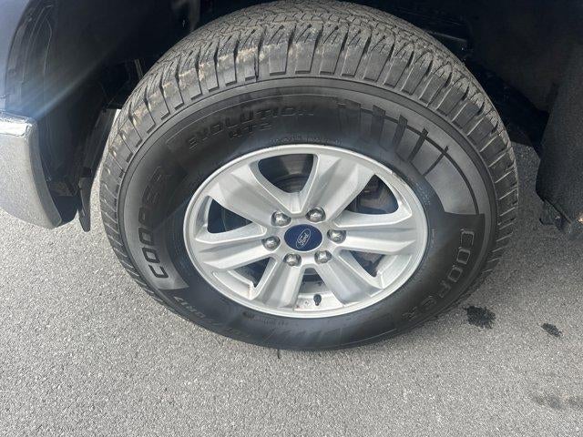 2015 Ford F-150 4WD SuperCrew 5-1/2 Ft Box XLT