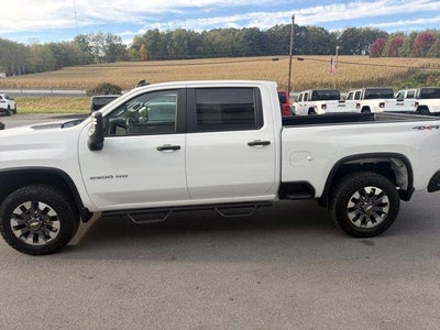 2021 Chevrolet Silverado 2500 HD Crew Cab Standard Box 4-Wheel Drive Custom