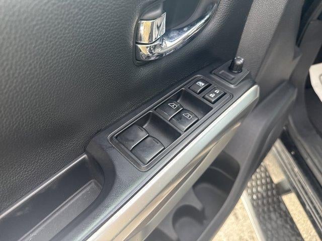 2017 Nissan Titan XD 4x2 Diesel Crew Cab SV